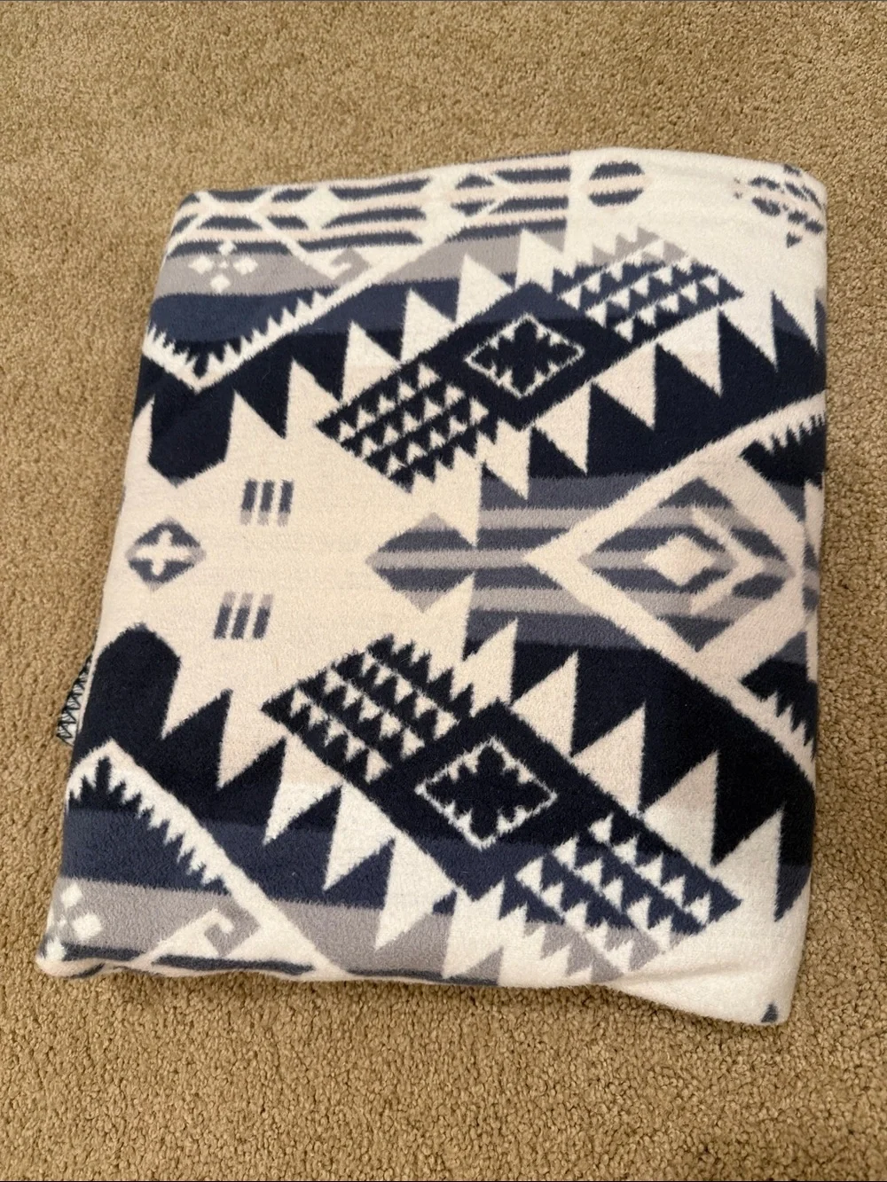 Pendleton Navy & White Geometric Fleece Throw